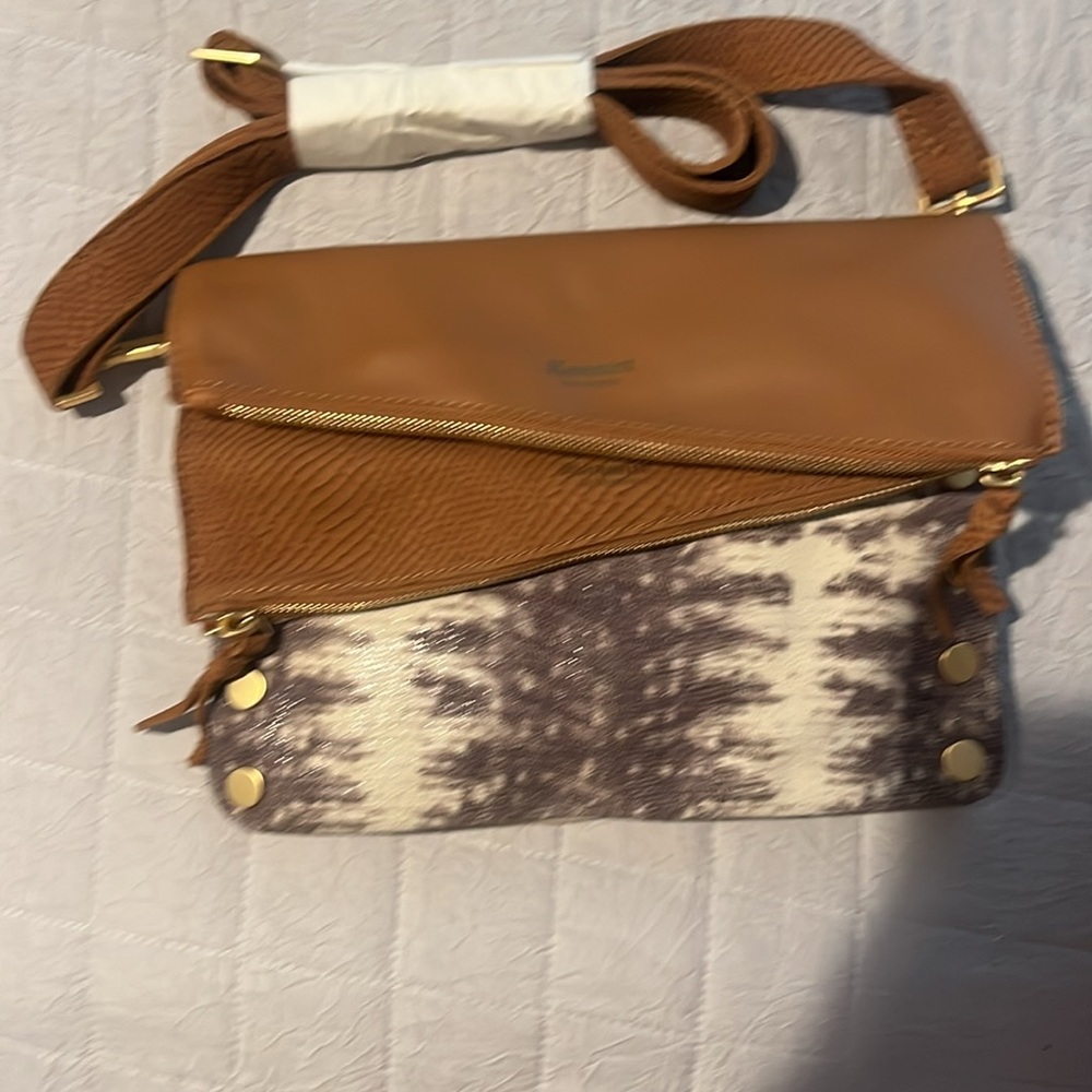 Hammit mixed media cross body bag / clutch combination - Picture 7 of 7